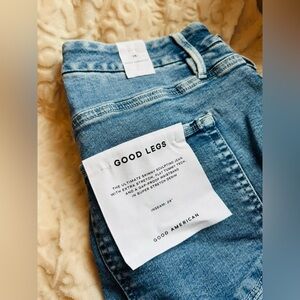 NWT Good American Good Legs Distressed Medium Indigo Wash Sz 16